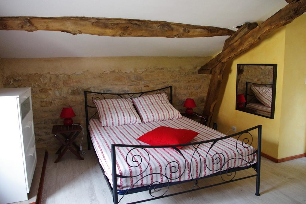 La Prade Basse 82 Bed & Breakfast Сент-Антонен Стая снимка