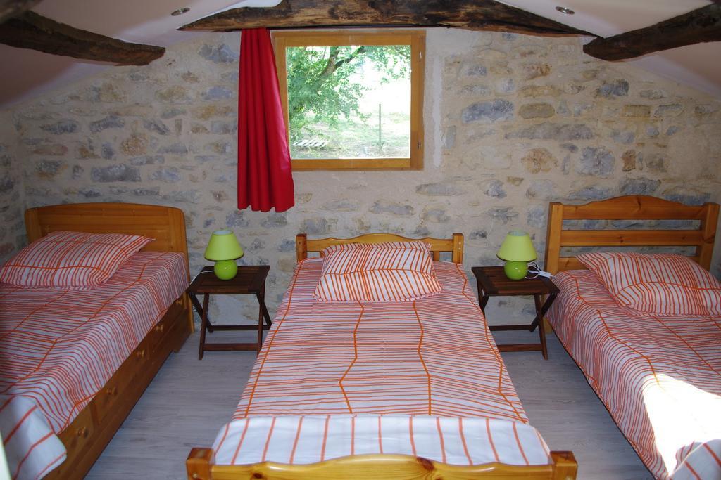La Prade Basse 82 Bed & Breakfast Сент-Антонен Стая снимка